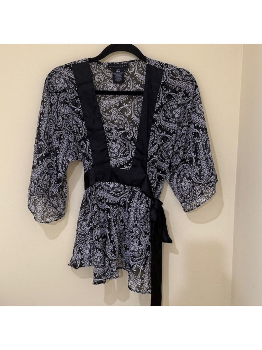 Chic Paisley Tie-Front or Tie back Blouse women’s 3/4 Sleeve top Size S (6-8)